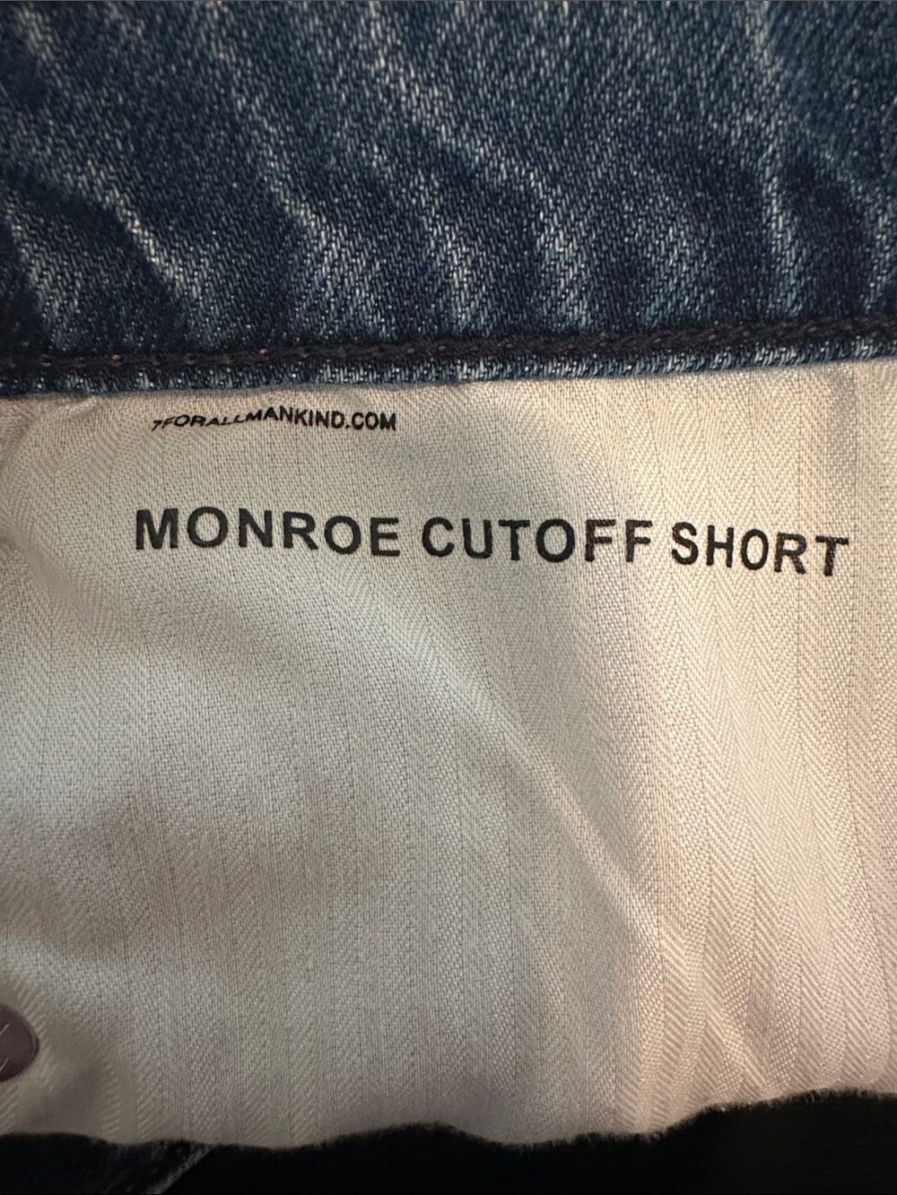 7 For All Mankind Monroe Cutoff Short Size 29 - Picture 3 of 5